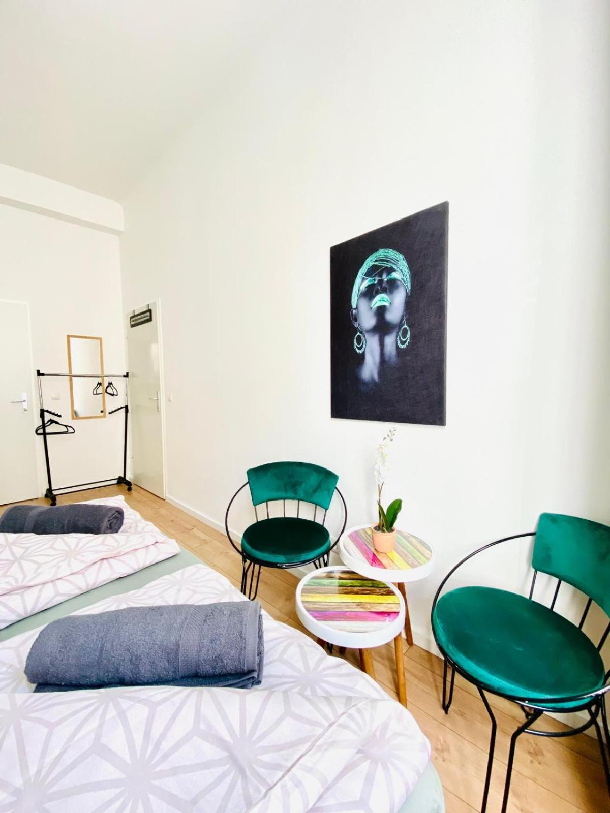 8 Fully Equipped Studio Shared Apt W Terrace Margareten Vienna Exterior photo